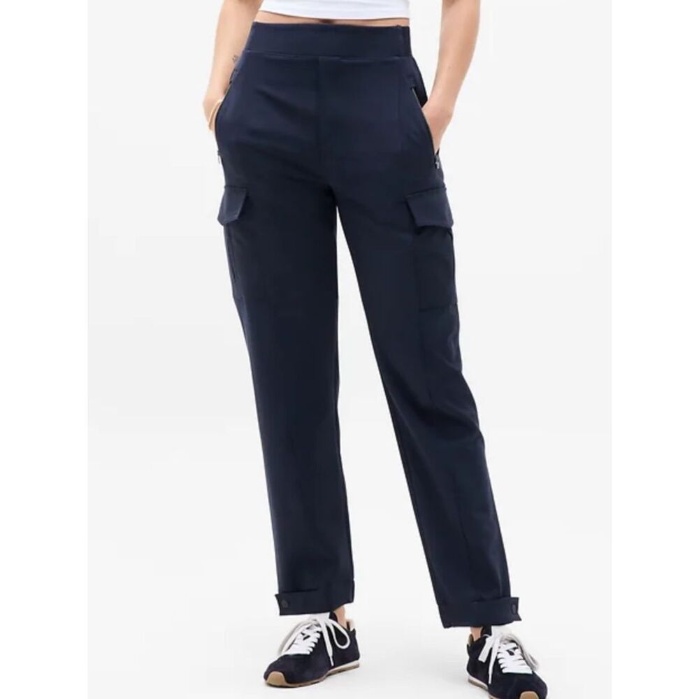 NWOT ATHLETA Endless High Rise Cargo Pant Travel City Comfort Navy Blue Size 14